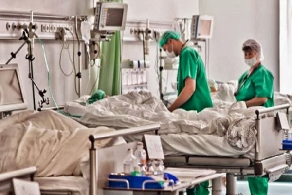 În timp ce coronavirusul alertează pe toată lumea, gripa sezonieră face victime. O femeie de 83 de ani, din Dâmbovița, a decedat