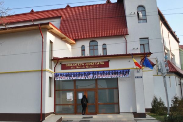 (Și) Biblioteca Județeană "I.H.Rădulescu" Dâmbovița își închide porțile (16-21 martie)
