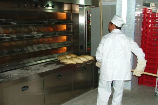Brutărie din Dărmănești, judetul Dâmbovița,închisă, după ce angajatorul a eliberat adeverințe de salariat deși lucrătorii munceau...la negru