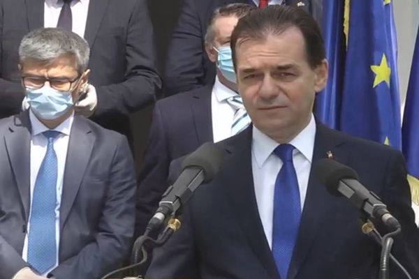 Ludovic Orban, după vizita la UPS Dragomirești: "România va produce între 300-350.000 de măști chirurgicale pe zi"