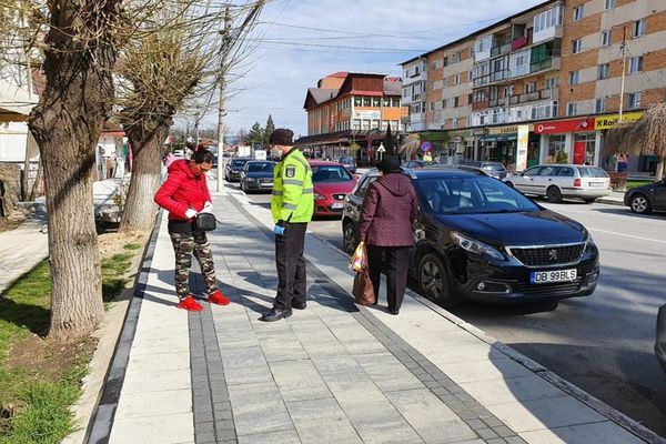 "Doar" 144 de sancțiuni contravenționale, în Dâmbovița, în ultima zi, pentru nerespectarea prevederilor Ordonanțelor Militare