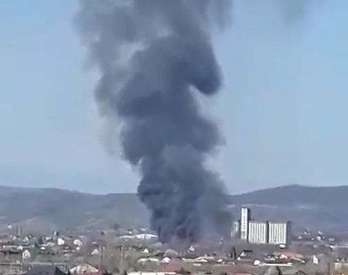 Foto| Incendiu periculos lângă Târgoviște. Pompierii sunt copleșiți, de-a dreptul, de multitudinea de intervenții.Apel către populație.