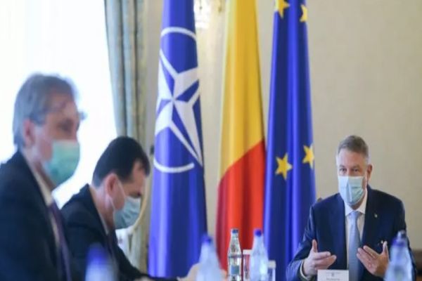 Video| Klaus Iohannis: "Din 15 mai vom ridica restricțiile de circulație personală, masca e obligatorie"