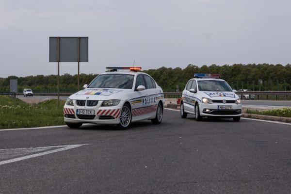 Trei șoferi prinși de radar cu peste 200 km/h, pe autostradă. Câte unul pentru A1, A2 și respectiv A3