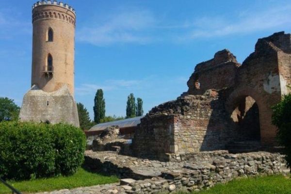 Contractul de execuție lucrări (peste 13 milioane de lei), pentru restaurarea Curții Domnești, de la Târgoviște, a fost semnat