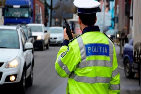 Polițiștii dâmbovițeni au întocmit mai multe dosare penale pentru conducere fără permis