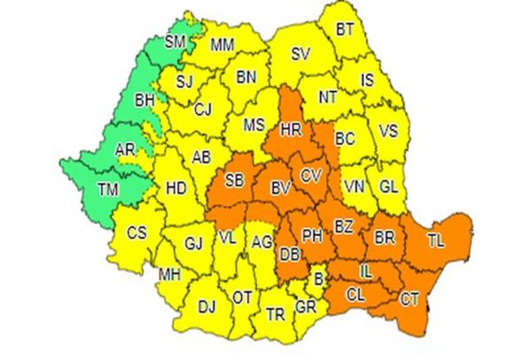 Două coduri galbene și unul portocaliu de ploi torențiale, vijelii și grindină!
