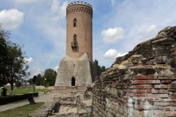 Ansamblul Monumental „Curtea Domnească”, închis parţial pentru lucrări de restaurare şi conservare  