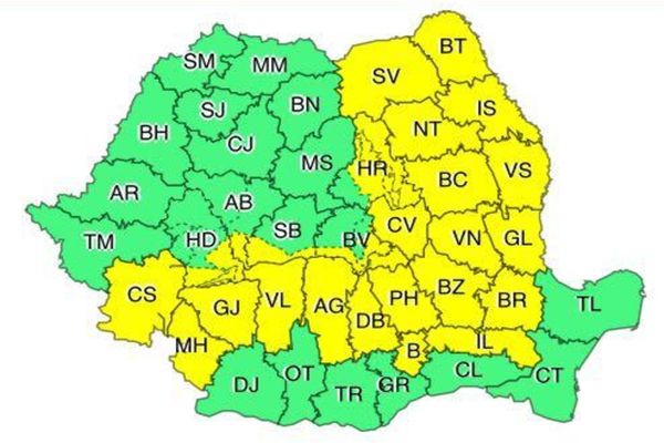 Cod galben de instabilitate atmosferică în 24 de judeţe, până sâmbătă la ora 10:00 