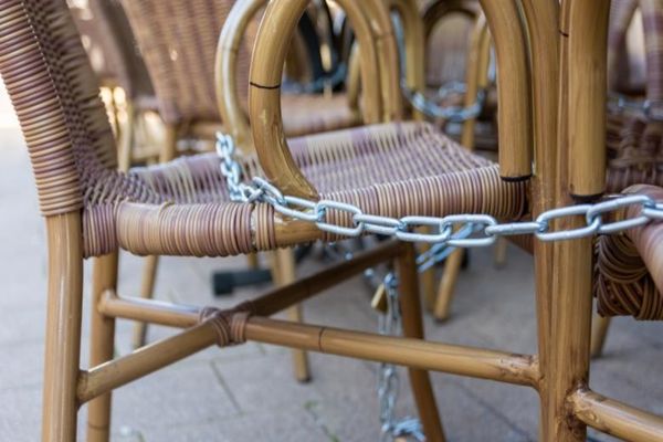 Lista județelor unde terasele se închid la ora 24.00 