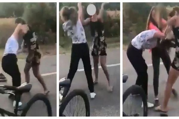 Două adolescente s-au încăierat pentru un băiat. Polițiștii le-au întocmit dosar penal