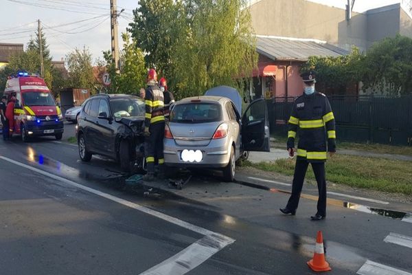 Accident rutier la Ulmi. O persoană a fost rănită