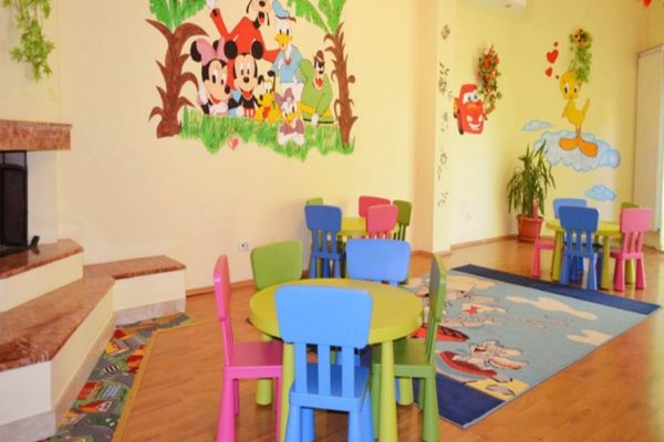 Alte două grupe de preșcolari din Dâmbovița intră în scenariul roșu