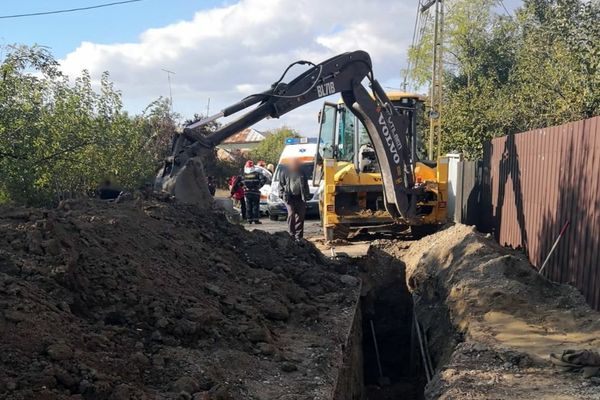 Muncitor mort în Dâmbovița după ce a fost surprins de un mal de pământ