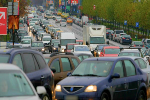 DRPCIV: Înmatriculările de autoturisme noi în România, în scădere cu 31,8% în primele nouă luni 