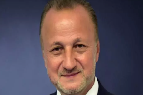 Lovitură pentru PRO România! Pe listele pentru Parlament ale partidului lui Victor Ponta se află un colaborator dovedit al Securității