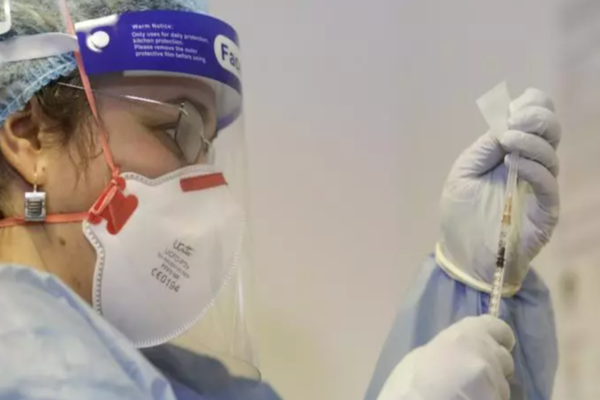 A devenit funcțională platforma pentru raportarea reacțiilor adverse după vaccinarea anti-COVID