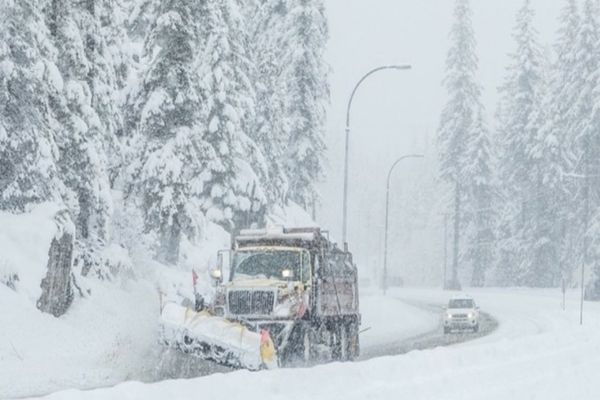 Ninsorile vor continua în Dâmbovița