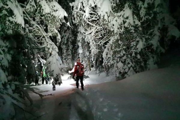 Patru turiști rătăciți în Munții Bucegi, ajutați de salvamontiști