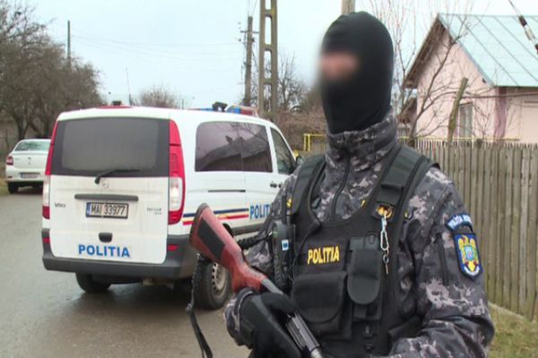 Percheziții în Prahova și Dâmbovița la persoane bănuite de infracțiuni economice