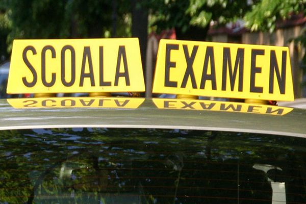 Se suspendă examinările pentru obținerea permisului de conducere