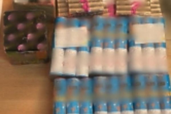 Dosar penal pentru o femeie din Dâmbovița care deținea 15 kg de petarde