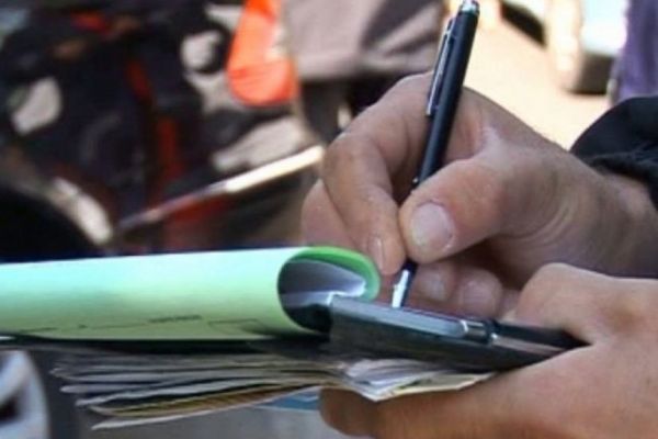 Polițiștii nu vor mai da amenzi. Care e motivul deciziei radicale