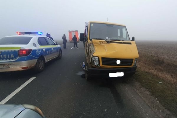Accident rutier cu trei mașini implicate, la Corbii Mari