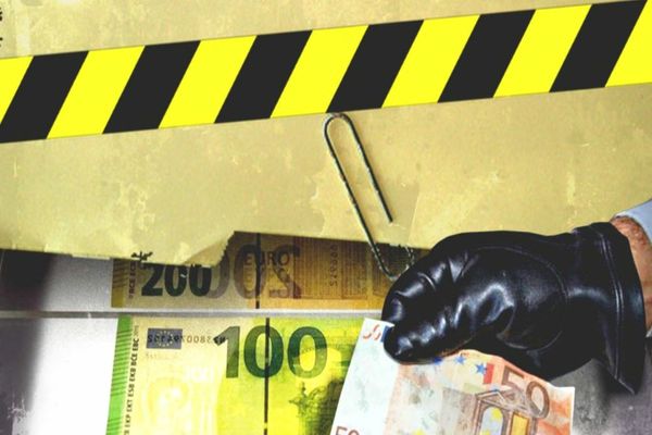 Percheziții la falsificatori de valută din Dâmbovița. Unde au fost găsiți suspecții