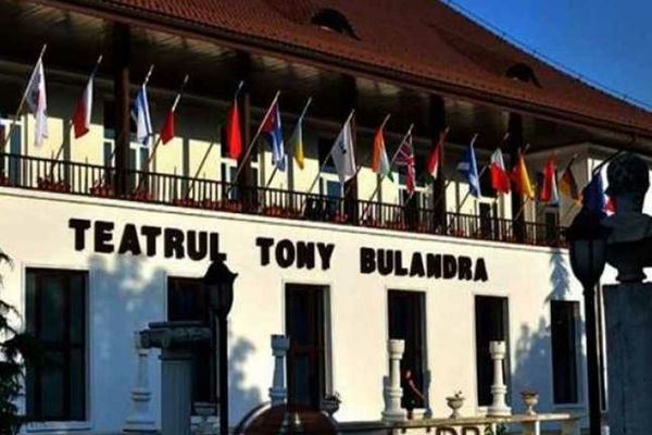 Teatrul "Tony Bulandra" își suspendă spectacolele