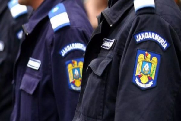 Jandarmeria trage un semnal de alarmă! Știre falsă demontantă în cazul tânărului căzut pe asfalt la Brăila