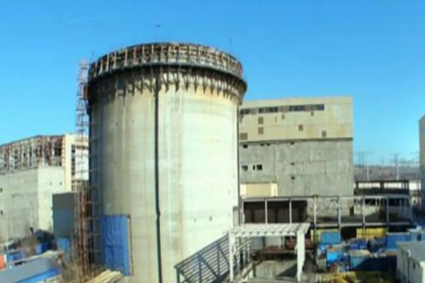 Alertă națională: 600 de kg de URANIU găsite la o fostă fabrică din Capitală! Cine și cum va neutraliza materialul radioactiv