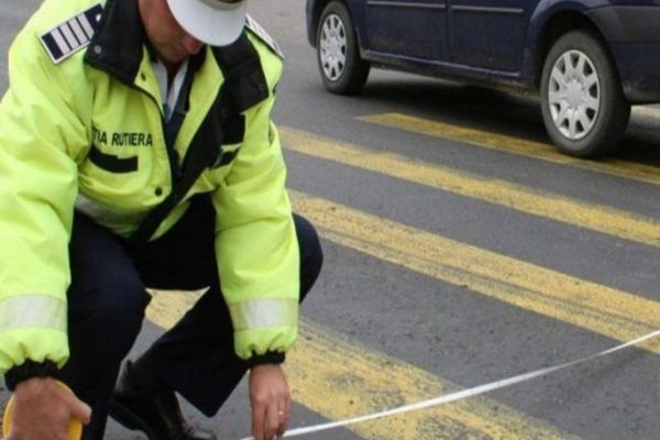 Accident mortal în Dâmbovița. Pieton lovit în plin de un autoturism