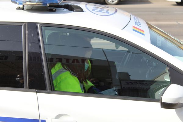 Patru petreceri private, oprite de polițiști, în Dâmbovița