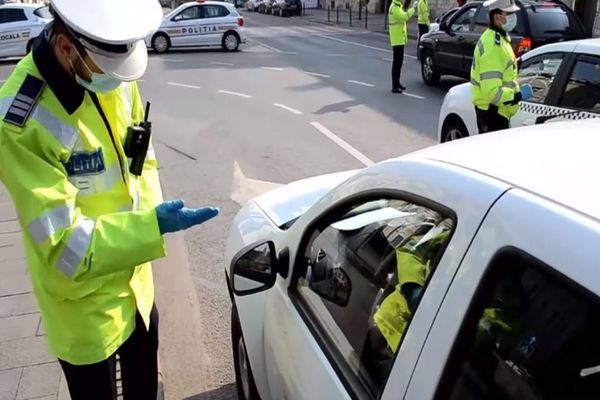 Dosar penal pentru o tânără din Dâmbovița care a ignorat măsura izolării la domiciliu