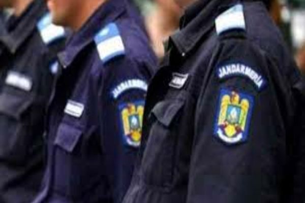 Procurorii DNA fac percheziții la sediul Jandarmeriei dar și la sediile unor inspectorate județene într-un dosar privind concursurile pentru gradele de ofițer 