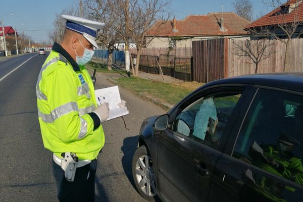Polițiștii, jandarmii, pompierii și polițiștii de frontieră, la datorie de Florii 