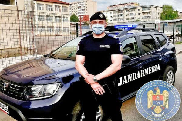 Violență la o școală din Târgoviște! Jandarmii au intervenit în urma unei dispute dintre doi adolescenți!