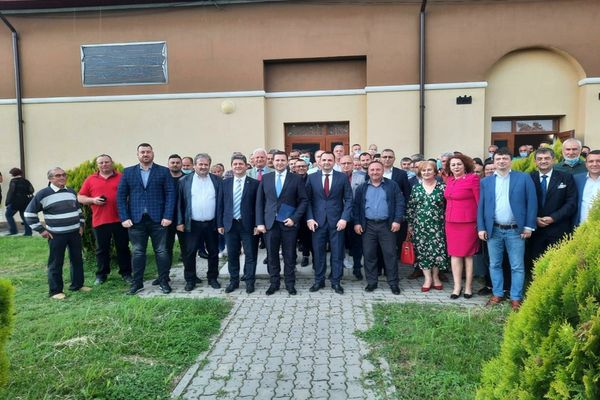 PSD acuză risipa de bani publici cu anticipatele din Cojeasca
