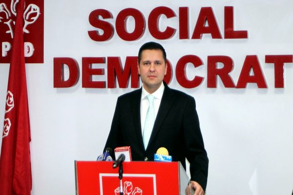 Corneliu Ștefan critică amânarea primei tranșe din PNRR din cauza restanterului Ghinea