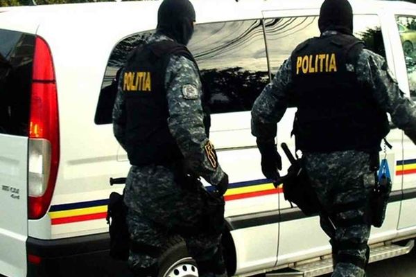 Poliția Română acționează în forță: Aproape 200 de percheziții pentru combaterea infracționalității