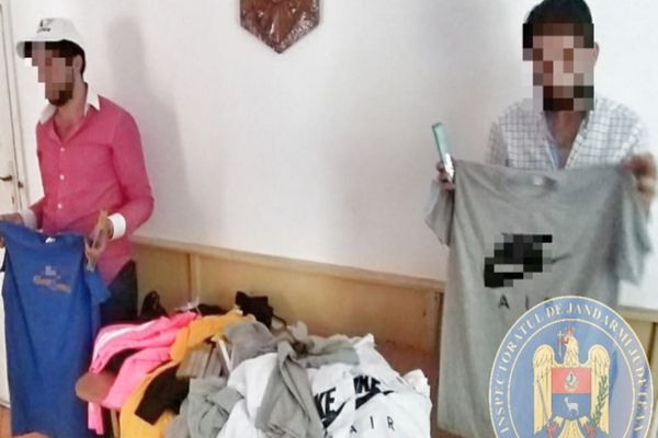 Jandarmeria Dâmbovița! Produse contrafăcute, cu mărci de renume, confiscate la Târgoviște!