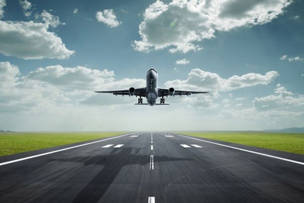 Românii vaccinați care călătoresc în Spania și Franța nu mai au nevoie de test PCR 