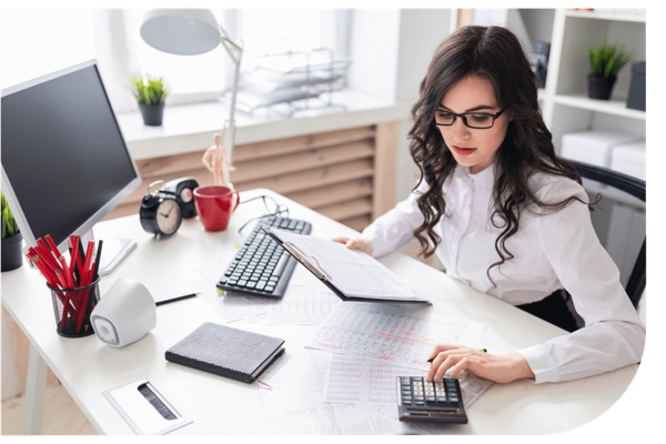 Românii care lucrează peste hotare sunt plătiți mai puțin decât angajații din țara respectivă! Care este explicația 