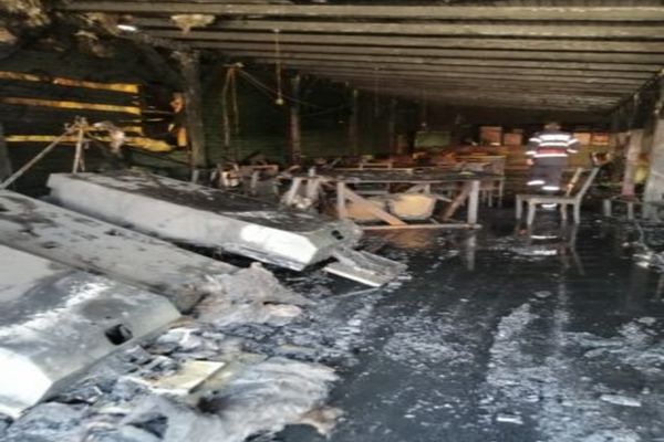 Dâmbovița: Incendiu violent la un restaurant din Potlogi