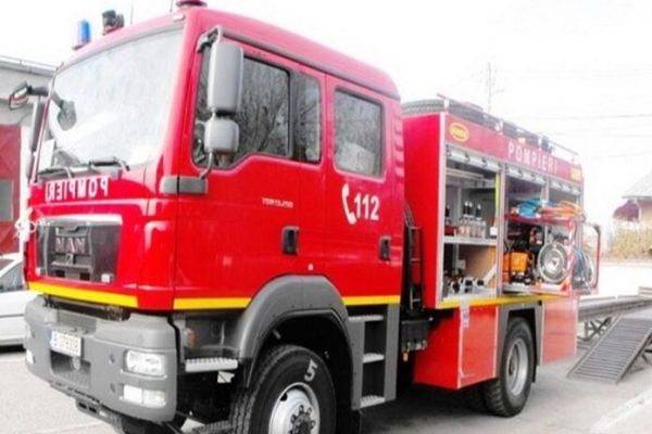 Dâmbovița. O autobetonieră a luat foc, la Mogoșești