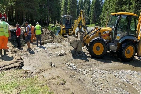 În ciuda inundațiilor, Corneliu Ștefan anunță desfășurarea în bune condiții a Festivalului Peștera Padina