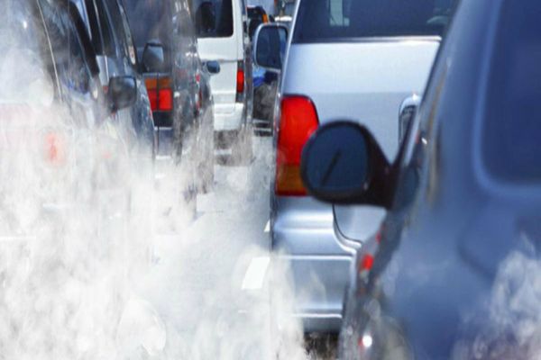 Vânzarea de mașini pe benzină și motorină, interzisă din 2035 