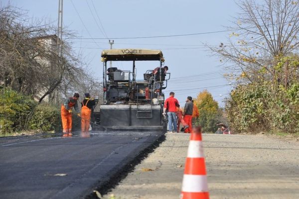 Dâmbovița. Sectoare de drumuri județene și poduri închise circulației