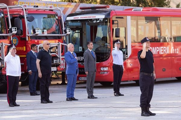 Ciolpani: Pompierii români care au ajutat la stingerea incendiilor din Grecia – înaintaţi în grad la excepțional 